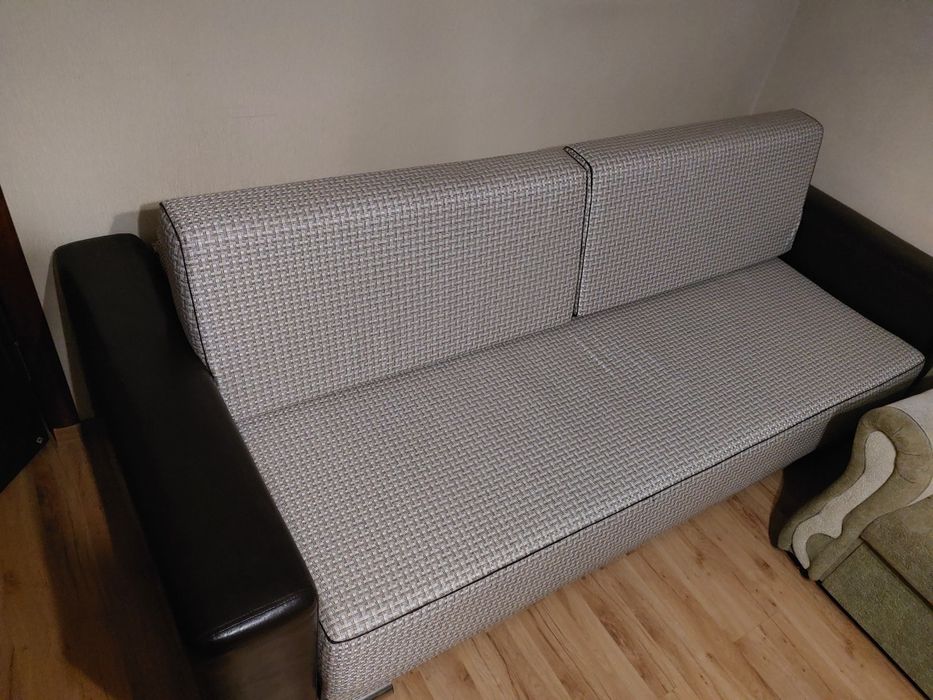 Диван в отличном состоянии, разборный