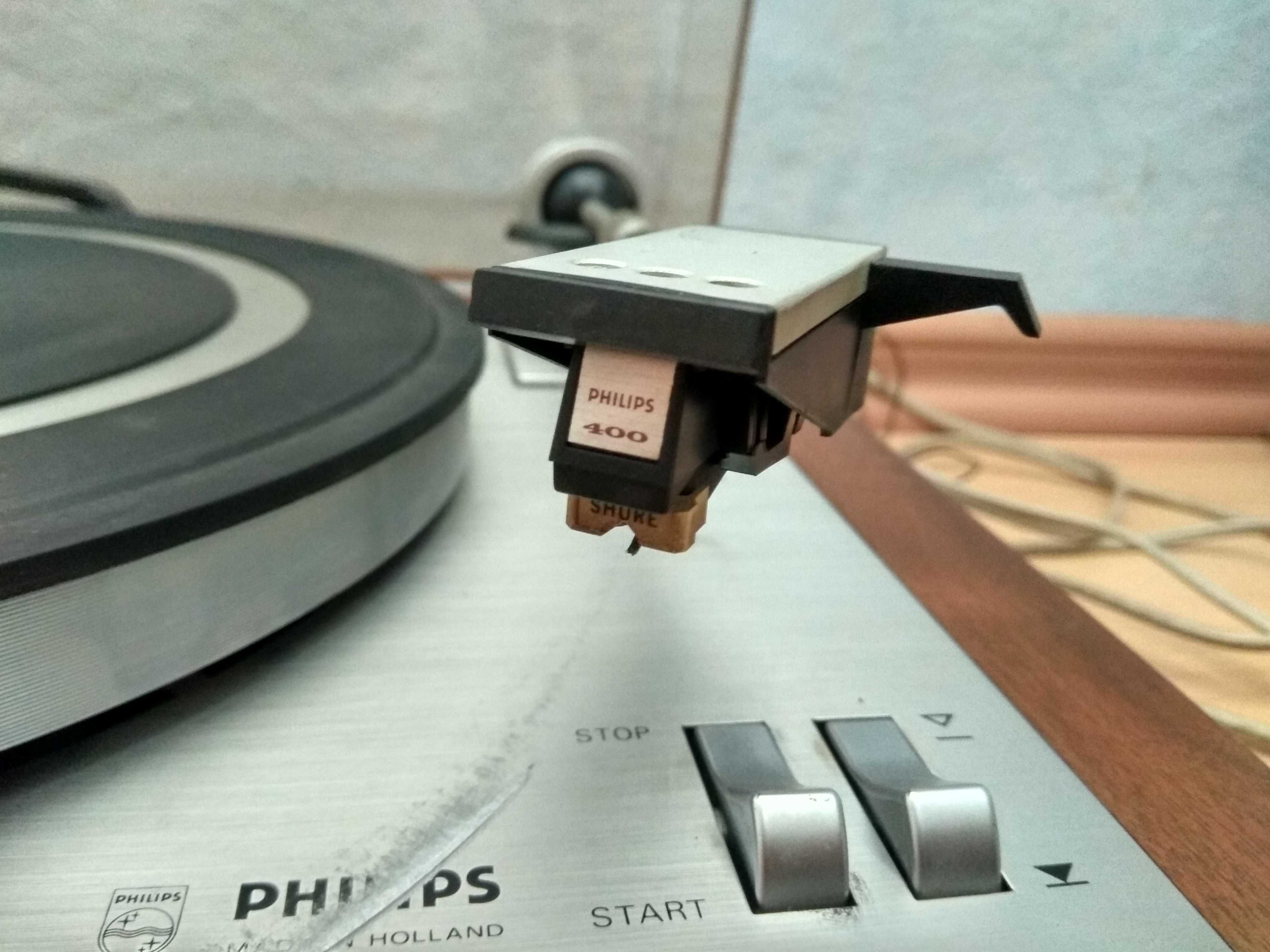 Колекционерски грамофон Philips GA408