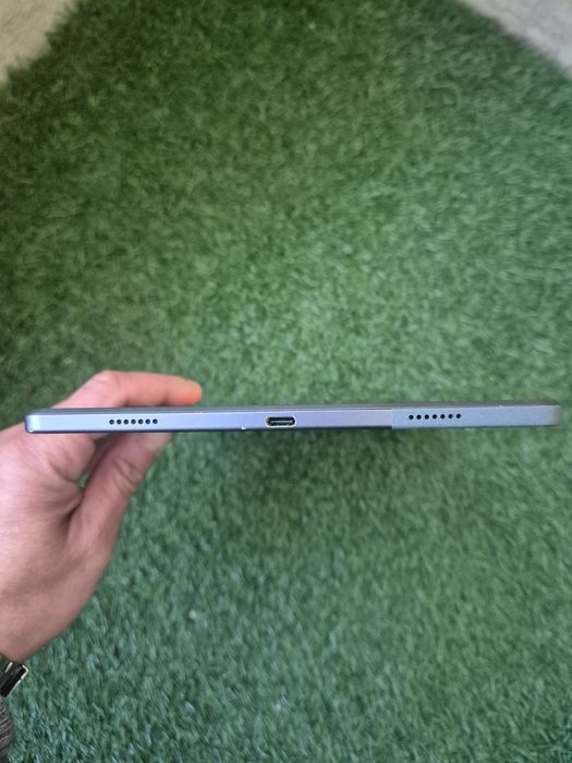 Lenovo tableta P 11.
