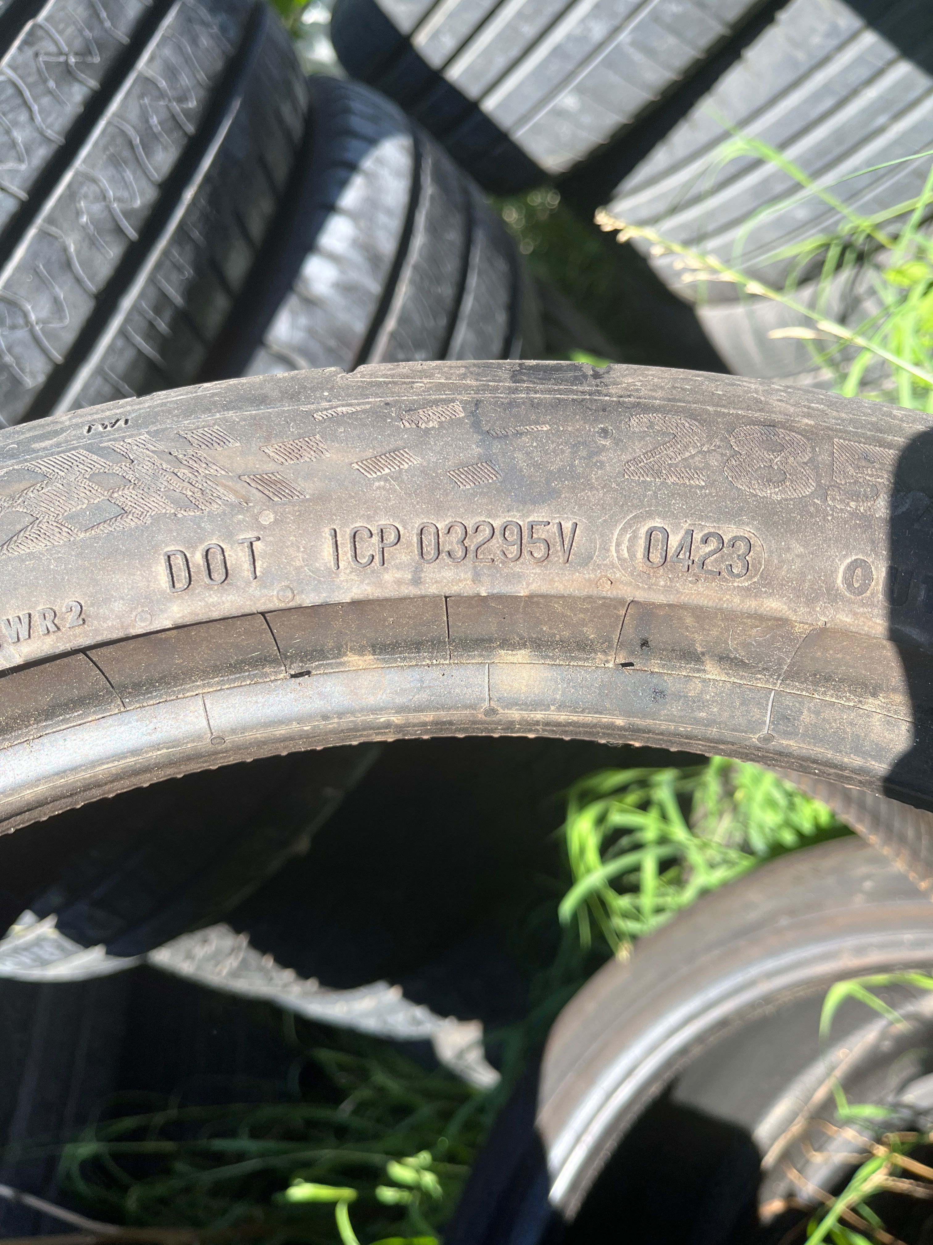 2бр. Летни гуми 285/30R21 Continental
