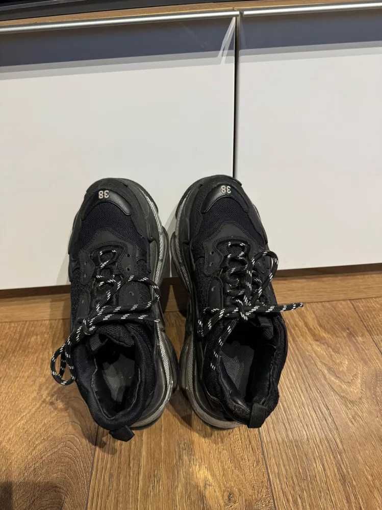 BALENCIAGA Triple S черни
