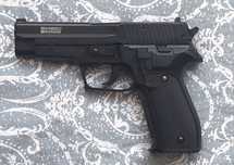 Airsoft пистолет