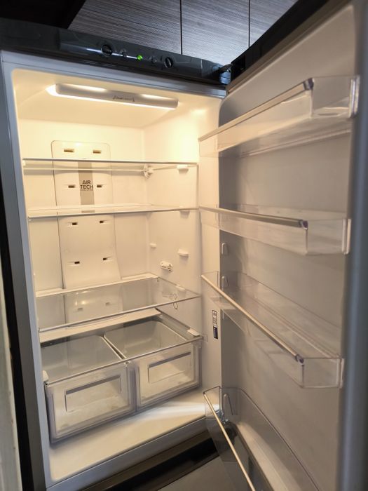 Хладилник с долен фризер Hotpoint Ariston - No Frost