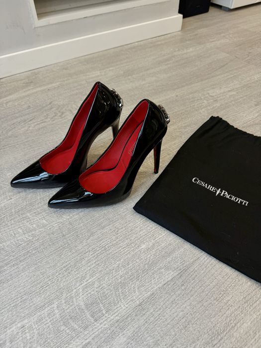 Дамски обувки на ток Cesare Paciotti