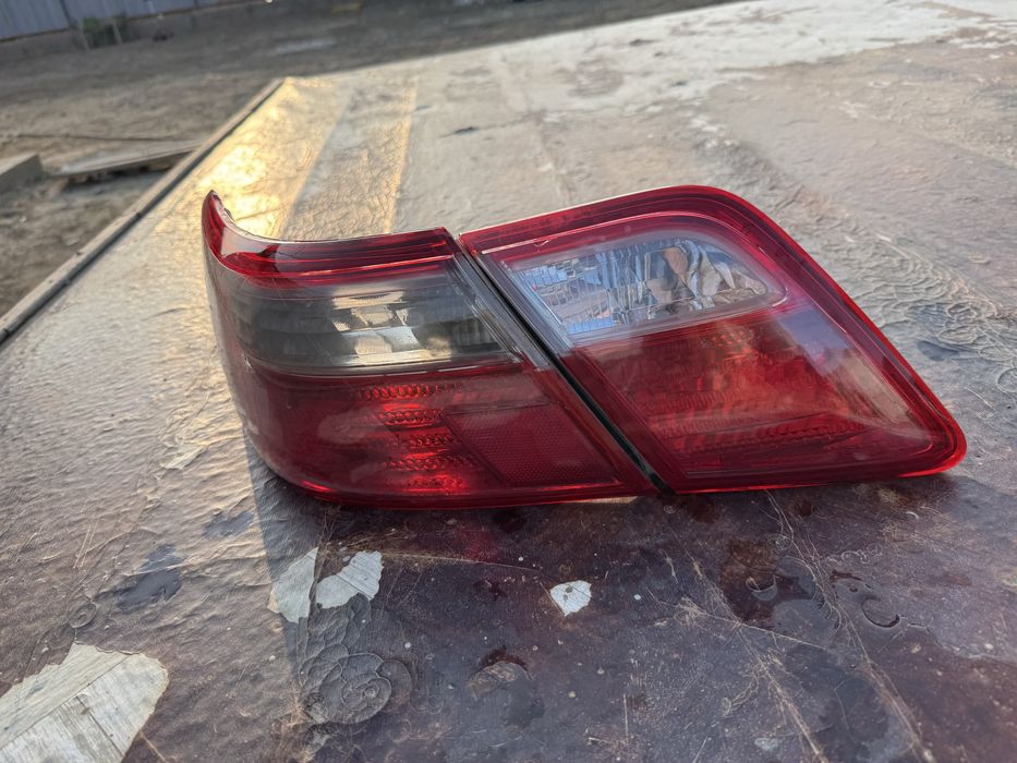Тайота камри 40 задний фонари