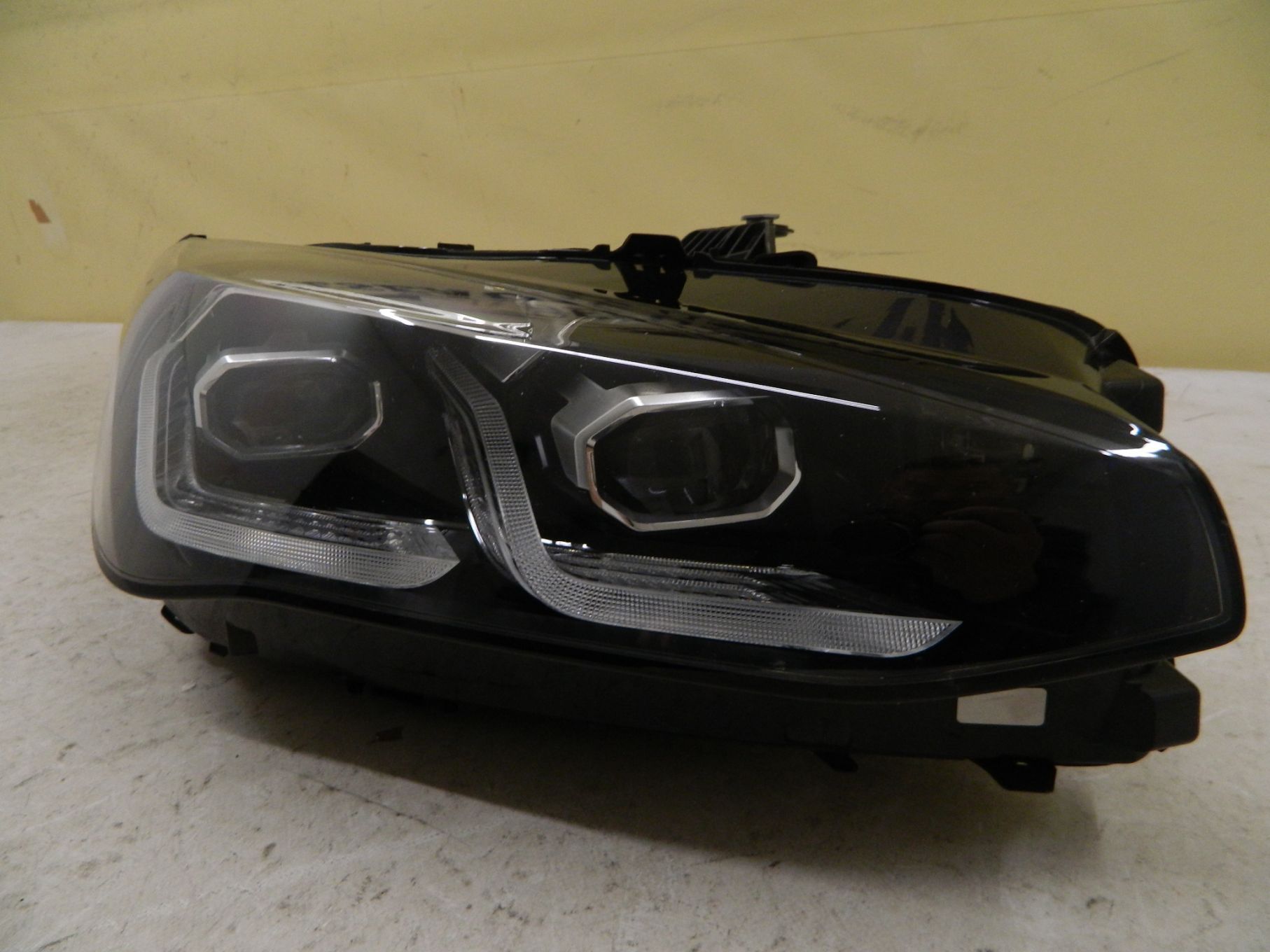 Far dreapta BMW Seria 2 U06 Full LED,  2021, 2022, 2023, 2024, cod origine 5A42248-01.