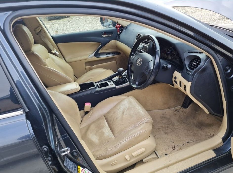 Portiera Lexus IS220D Aripa Lexus, Stop Lexus Piese Lexus IS220D