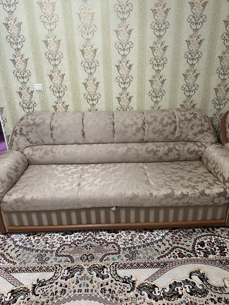 Продам диван с креслом срочно