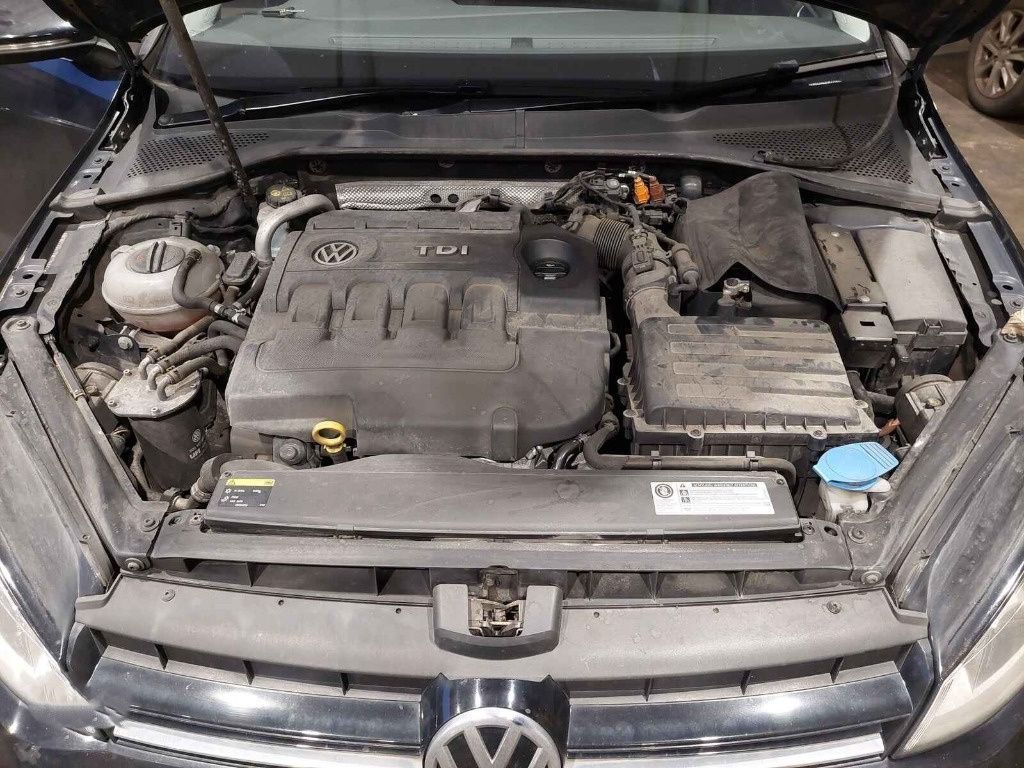 Rampa injectoare Volkswagen Golf 7 2014 HATCHBACK 1.6 TDI CLHA