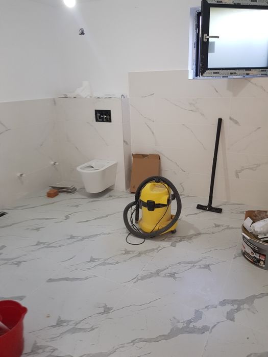 Amenajări interioare, montaj usi si ferestre, renovari!