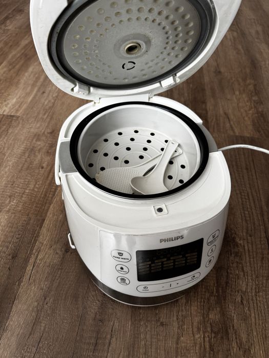 Мултикукър philips