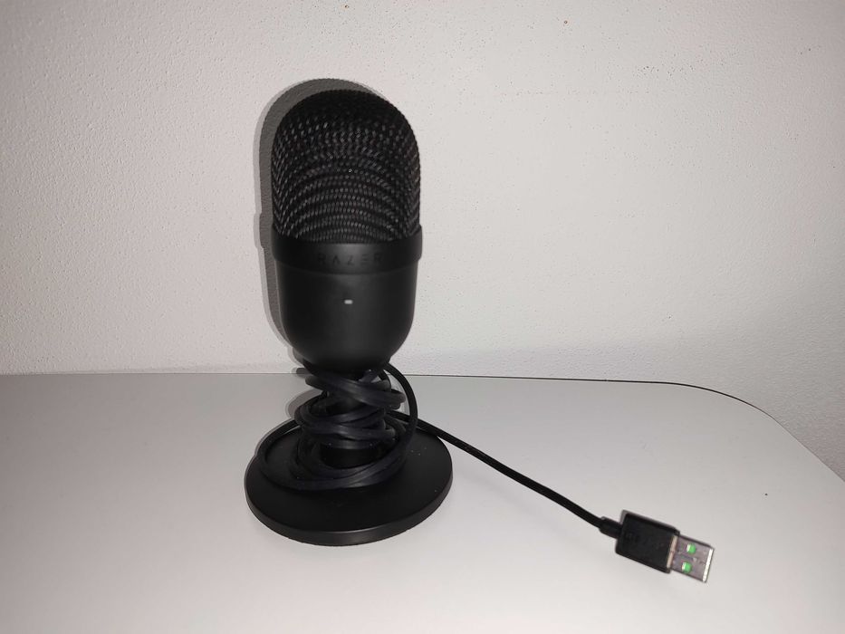 Microfon gaming razer siren mini