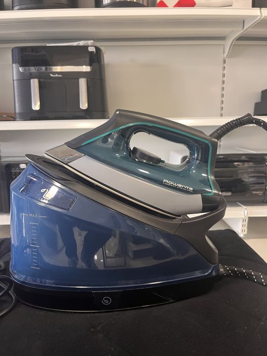 Statie de calcat Rowenta