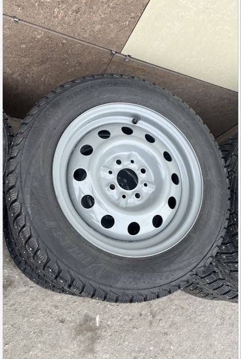 Зимние шины с диском