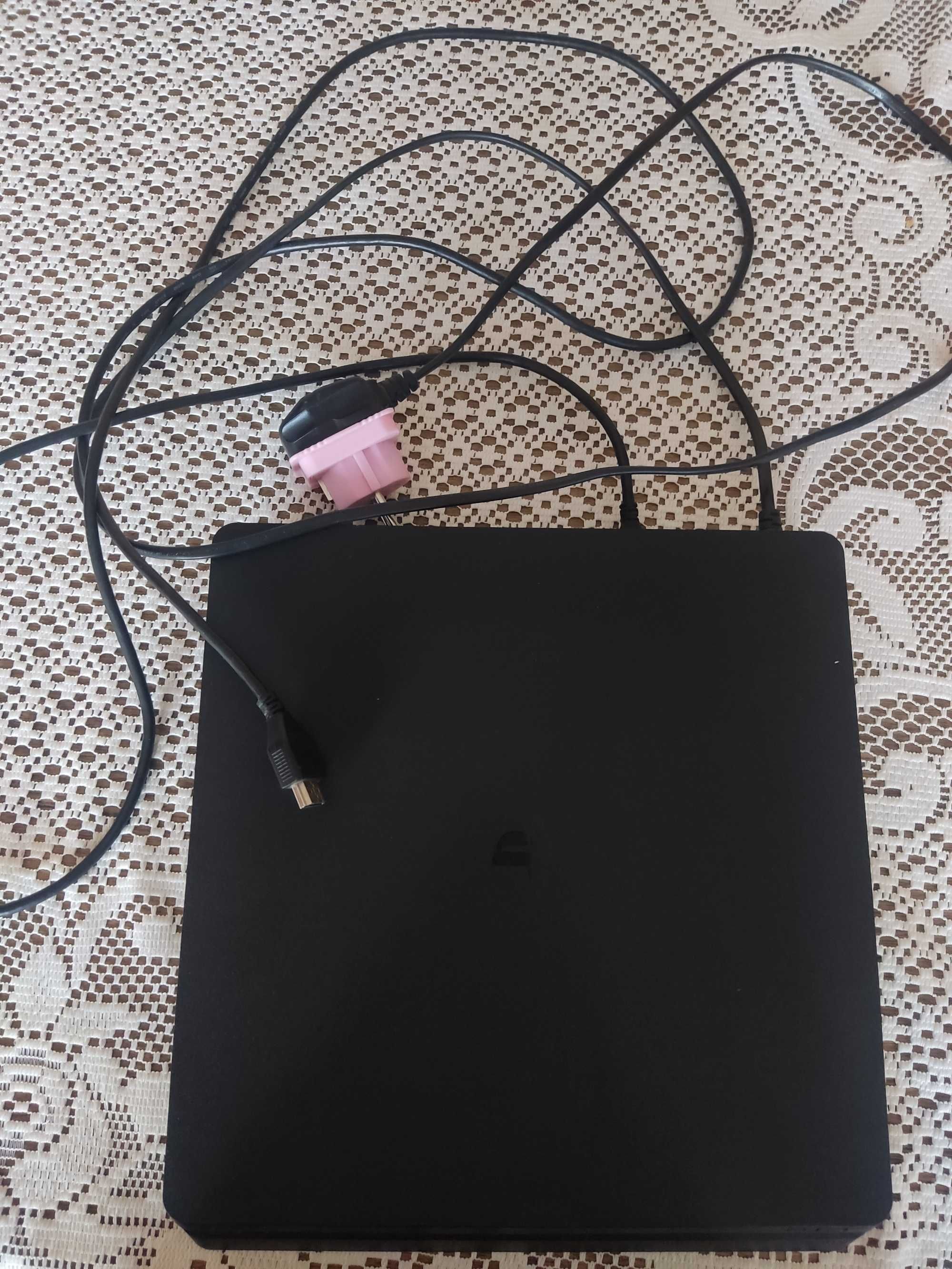 PS 4   SLIM  1 TB