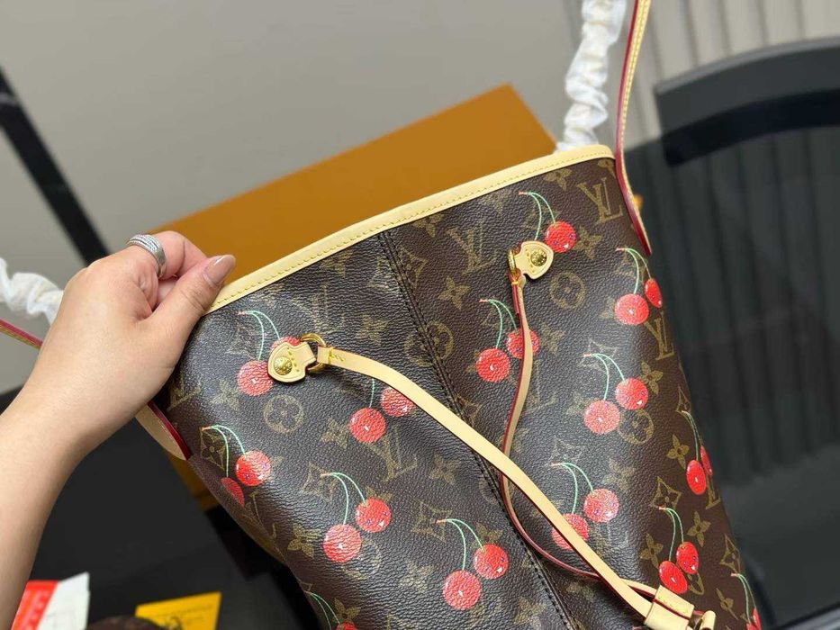 Geanta de mana dama Louis Vuitton 74-34