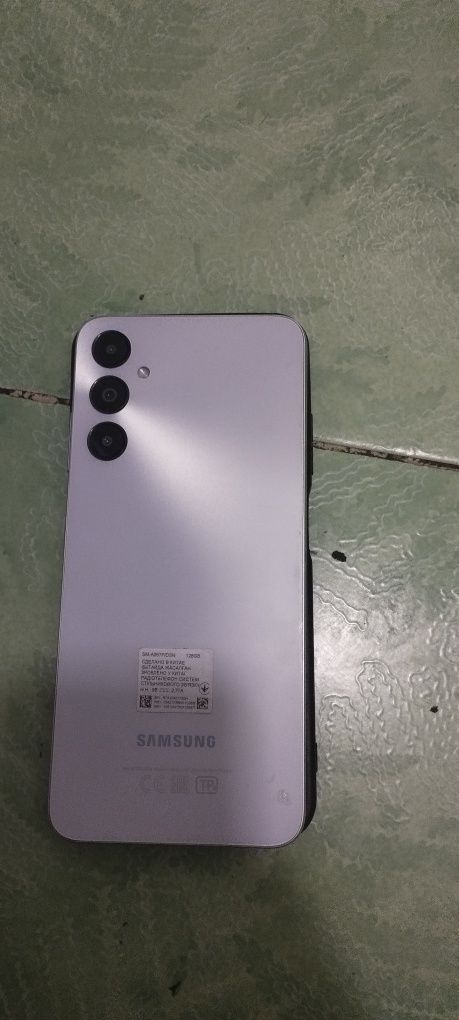 Samsung a05s 128Gb sotiladi.