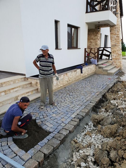 Piatră cubica 10x10x5cm  sau 10x10x10cm