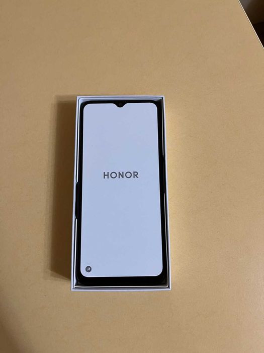 смартфон Honor X6B- 128GB- нов