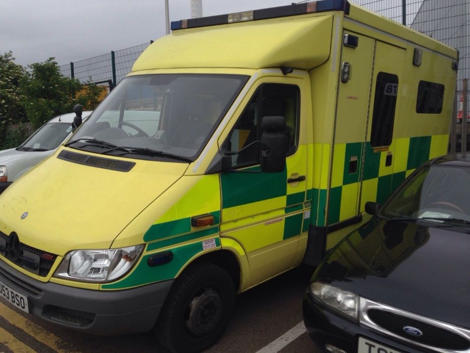 VAND Cuburi FRIGORIFICE,DE MARFA si pentru Ambulante Din Dezmembrari