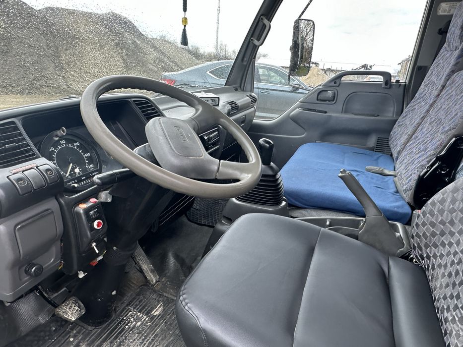 Vand Isuzu NQR stare foarte buna de functionare