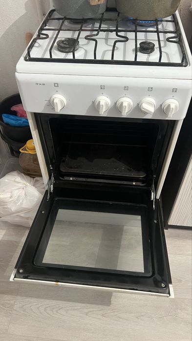 Продам газ плиту не дорого