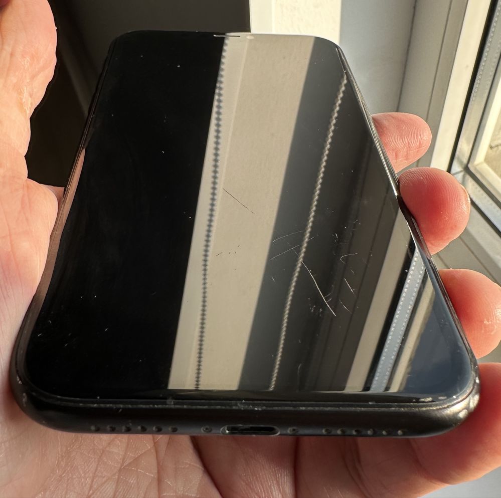 Продается IPhone XR, 64 Gb