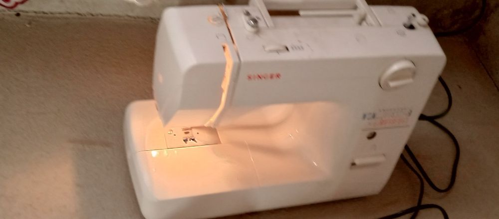 Turetski tku mashinasi sotiladi