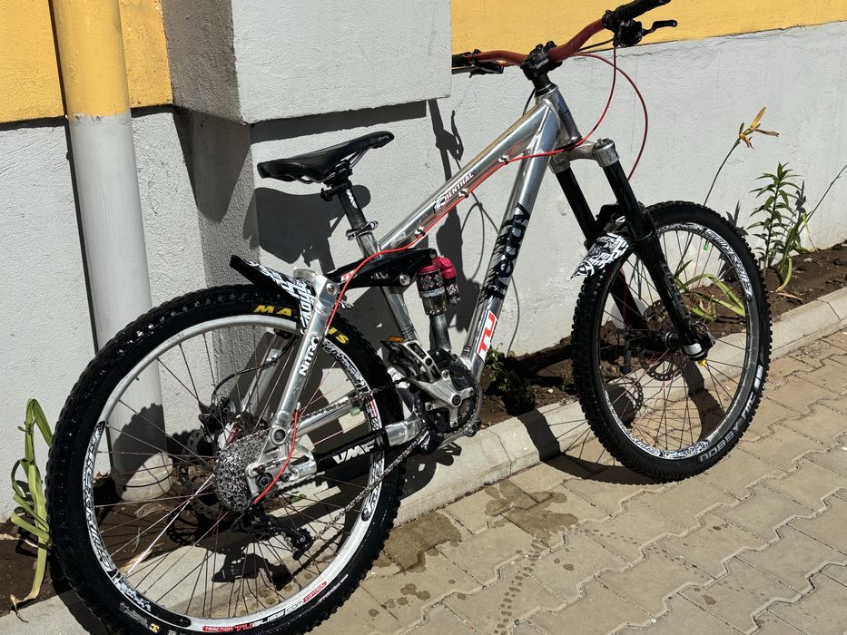 Vand Bicileta downhill/freeride UMF Freddy One