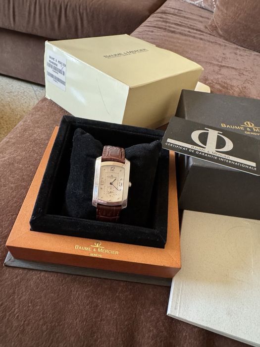 Златен часовник Baume&Mercier Hampton 18k White Gold
