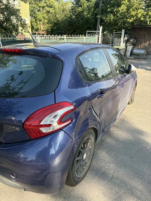 Peugeot 208/Пежо 208