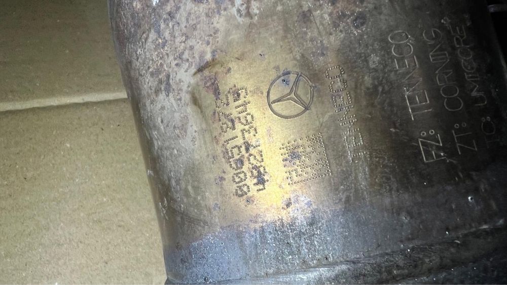 Catalizator Mercedes S63 AMG - A2214907336