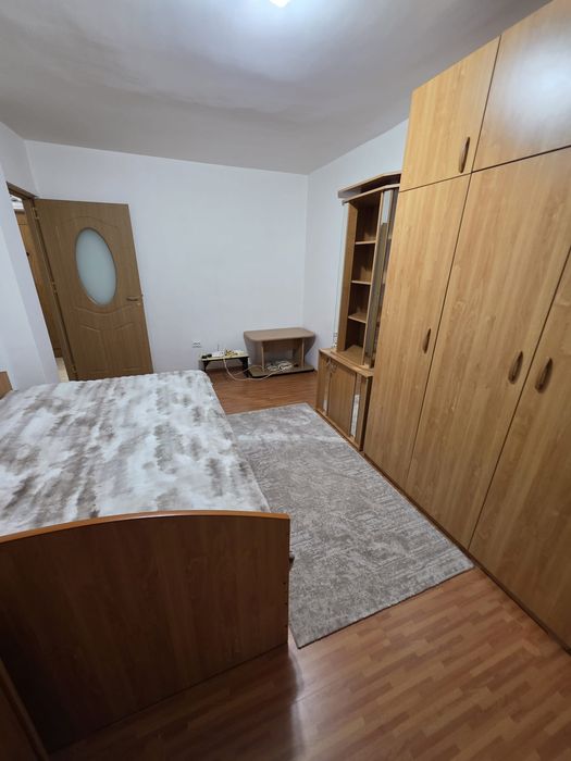 Închiriez Garsoniera 27m² în pitesti