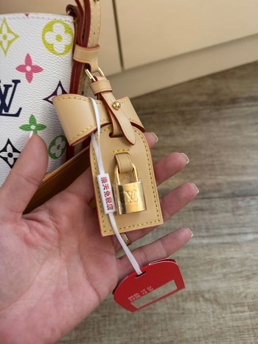 Дамска чанта нова