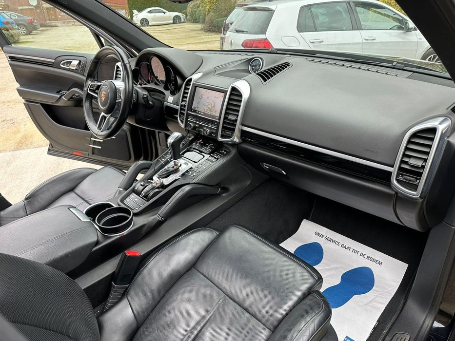 Porsche Cayenne 2016 Facelift 3.0 262 CP