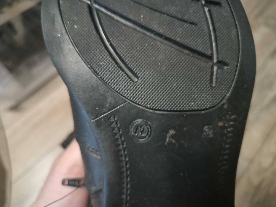 Продавам чисто нови военни боти №42