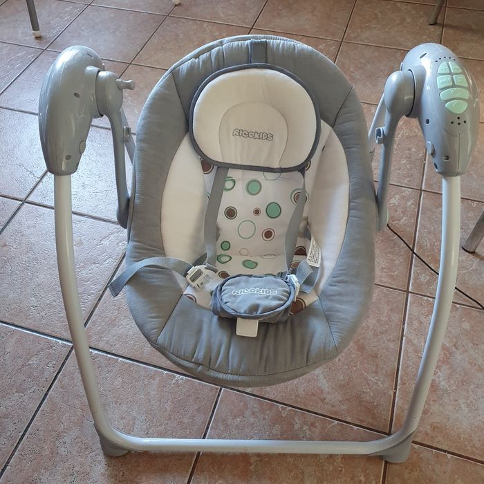 Leagan electric bebelusi