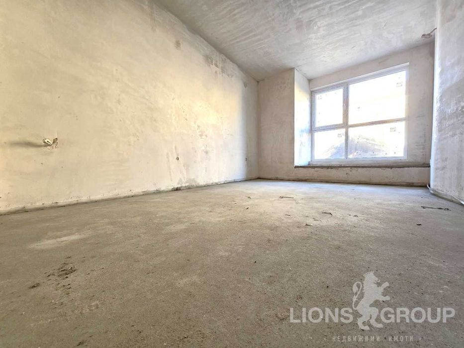 Двустаен апартамент, Варна, Център 90 990€