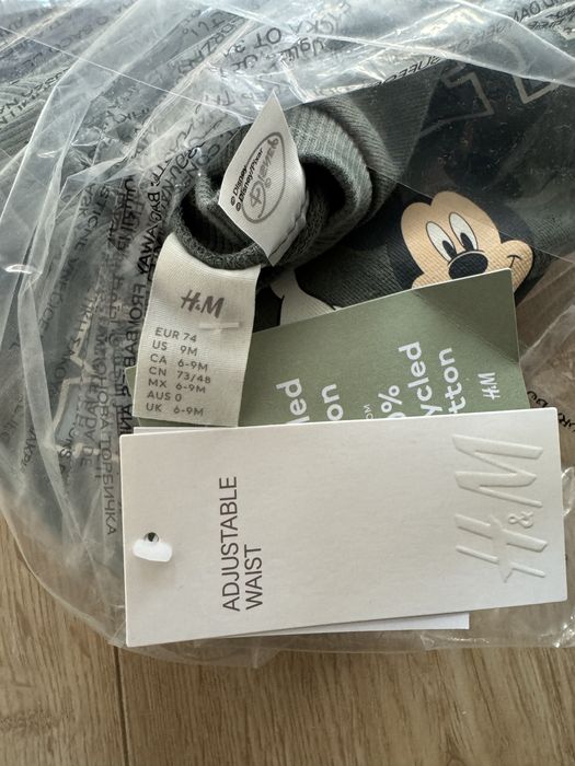 Vând set 2 piese H&M cu bluză și pantaloni 74 Mickey (nou cu etichetă)