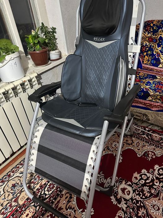 Продается массажное кресло