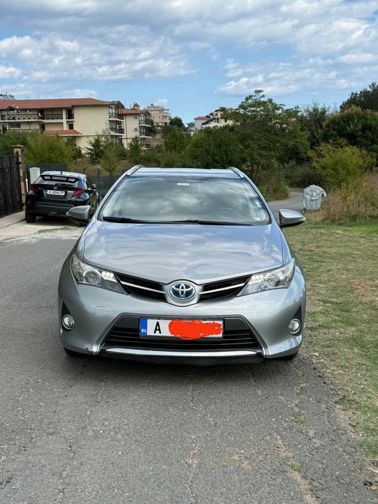 Toyota Auris 1, 8/99 коня  2015г.