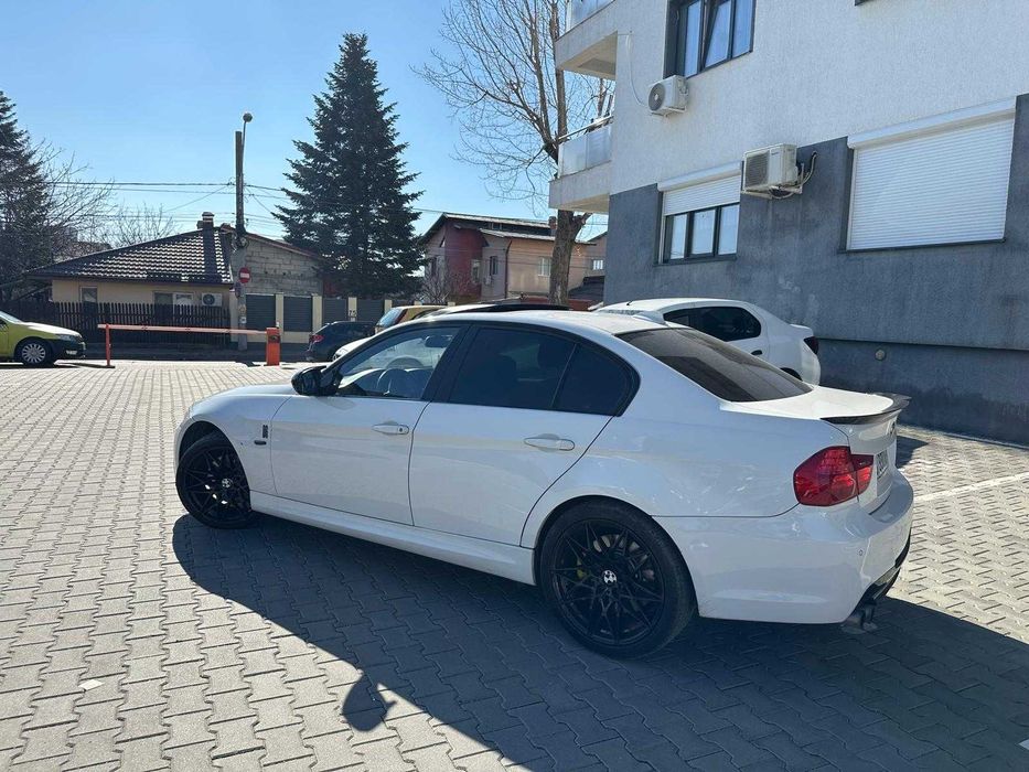 BMW Seria 3 E90 LCI 2010
