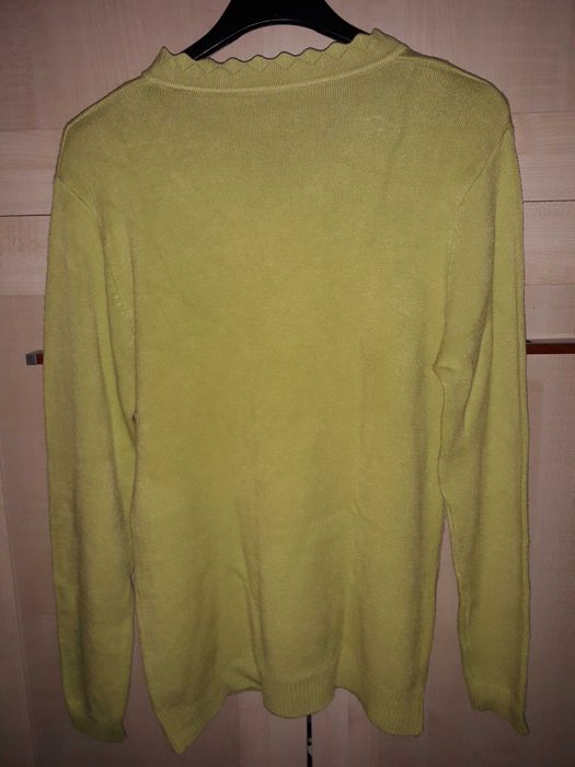 Дамска блуза с бляскави камъчета