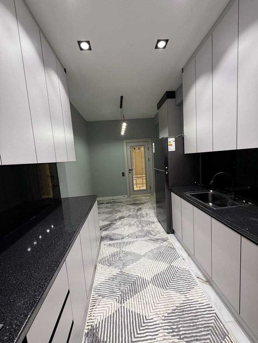 Евротамир килинган 4 хонали, 3-қаватда квартира сотилади