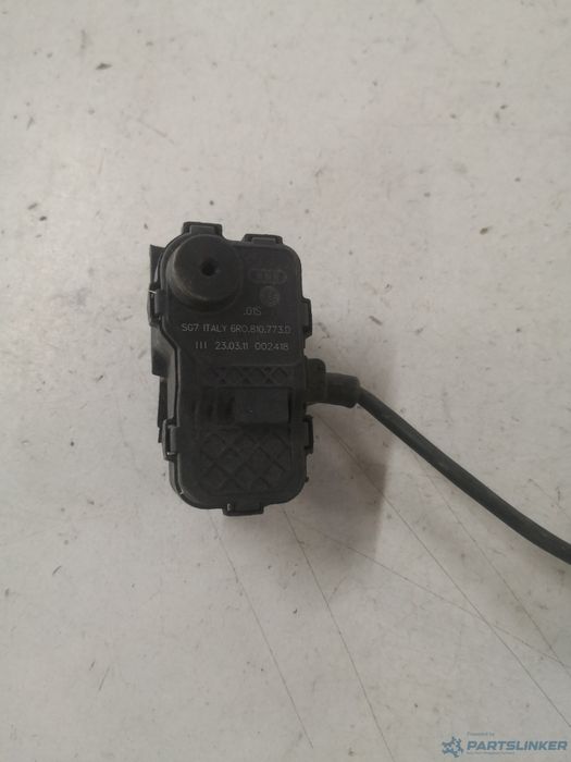 Motoras Usita Rezervor Volkswagen Polo (6R, 6C) [ 2009 - > ] Oem 6R081