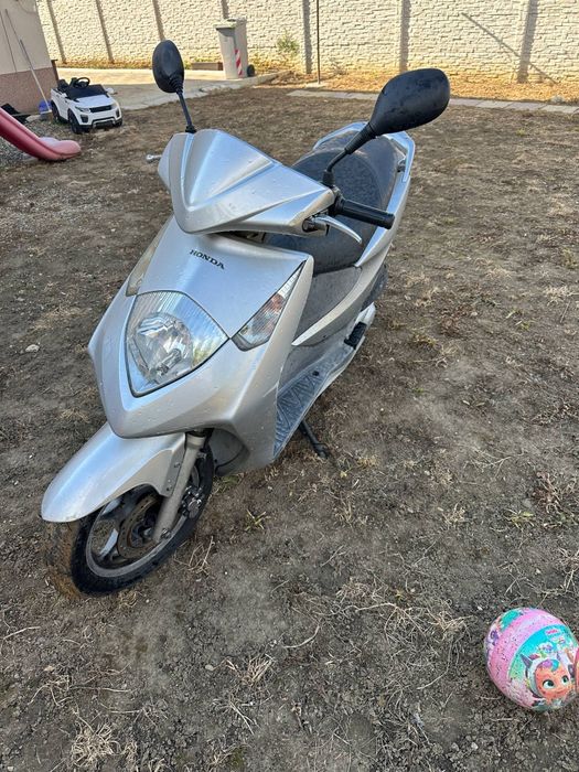 De vanzare mai multe detali la telefon.