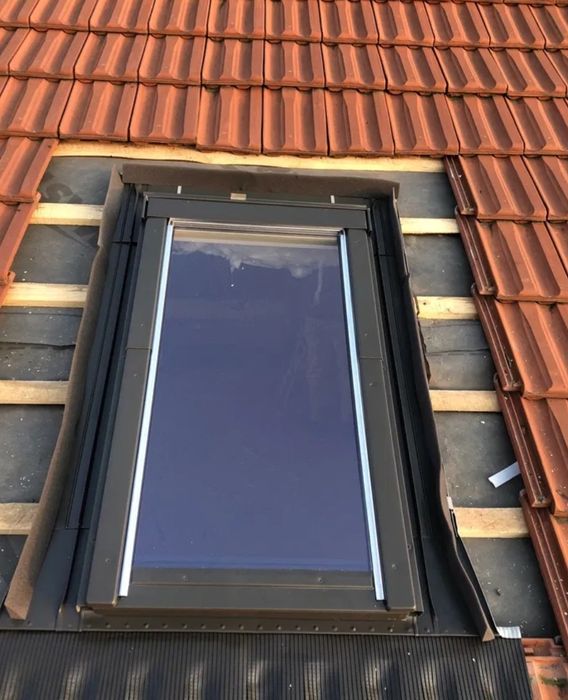 Reparații Acoperișuri, Vopsire, Montaj, Terase, Izolații, Velux