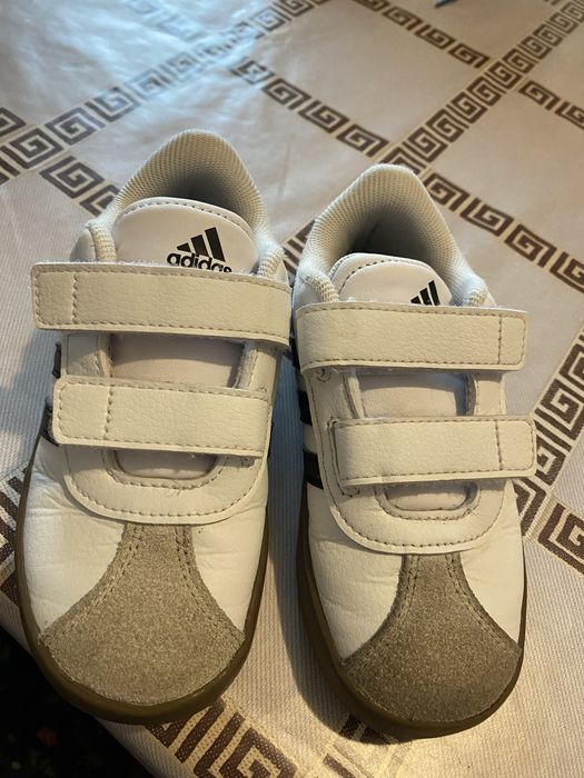 Маратонки адидас детски