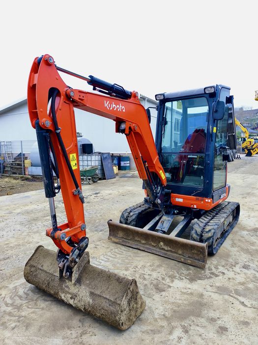 Miniexacavator kubota u27