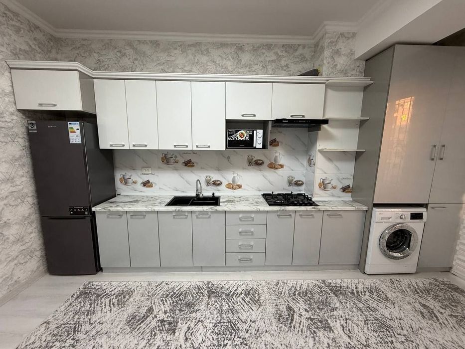 2 xonali kvartira sotiladi